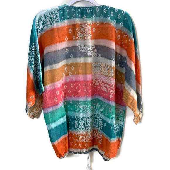 V-Neck Zipper Front Batik Print Tie Died Striped Colorful Tie Hem Top Si… - Picture 2 of 8